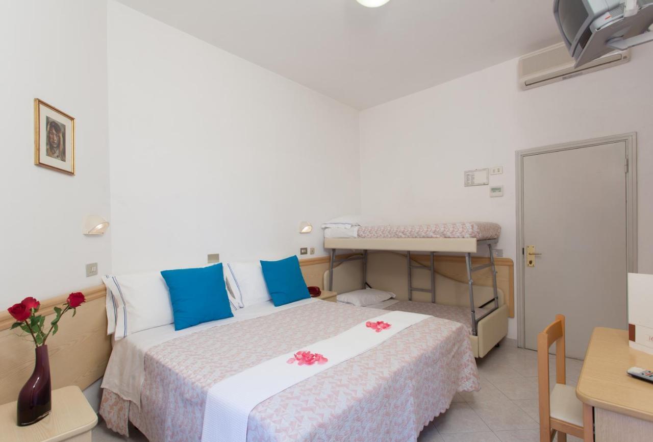 Hotel Cola 3*