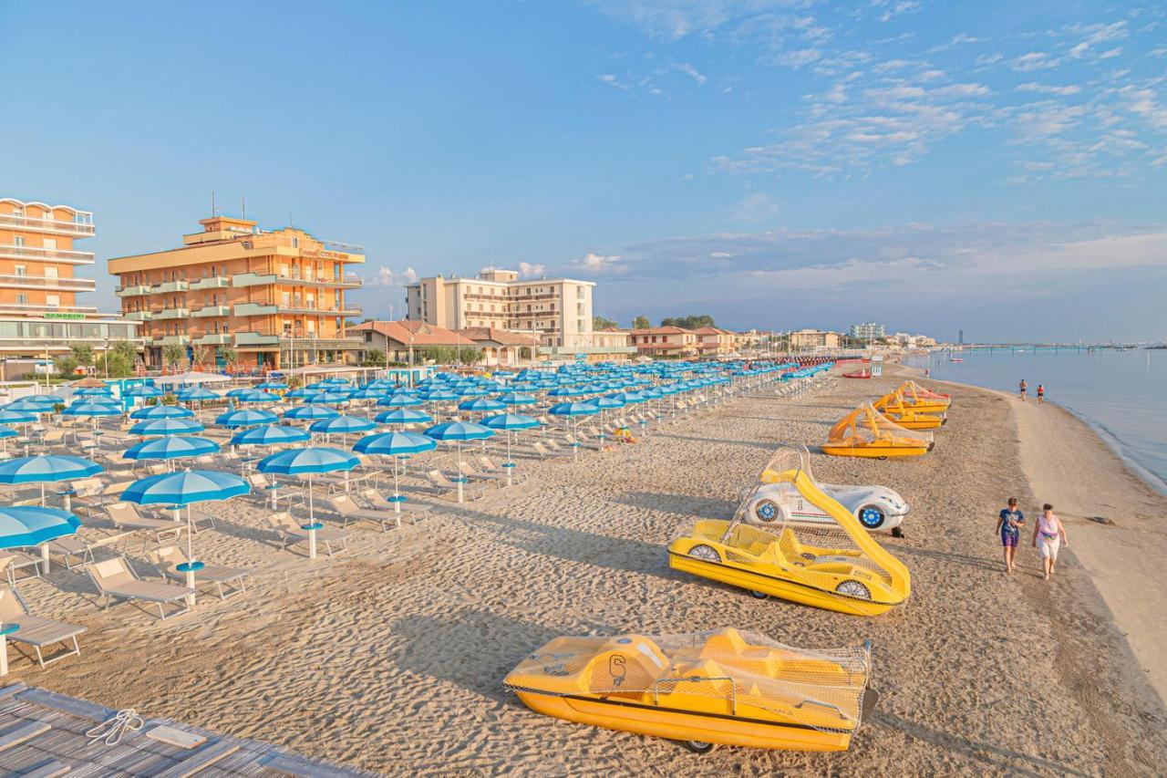Cola Frontemare 3* Bellaria-Igea Marina