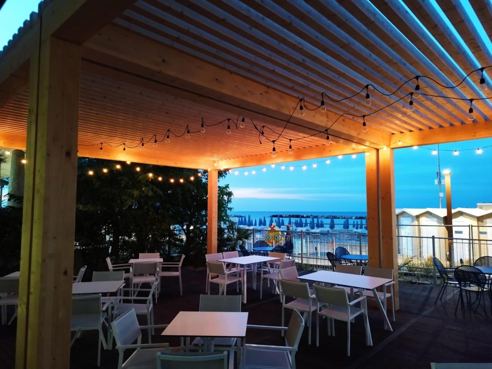 Cola Frontemare 3* Bellaria-Igea Marina