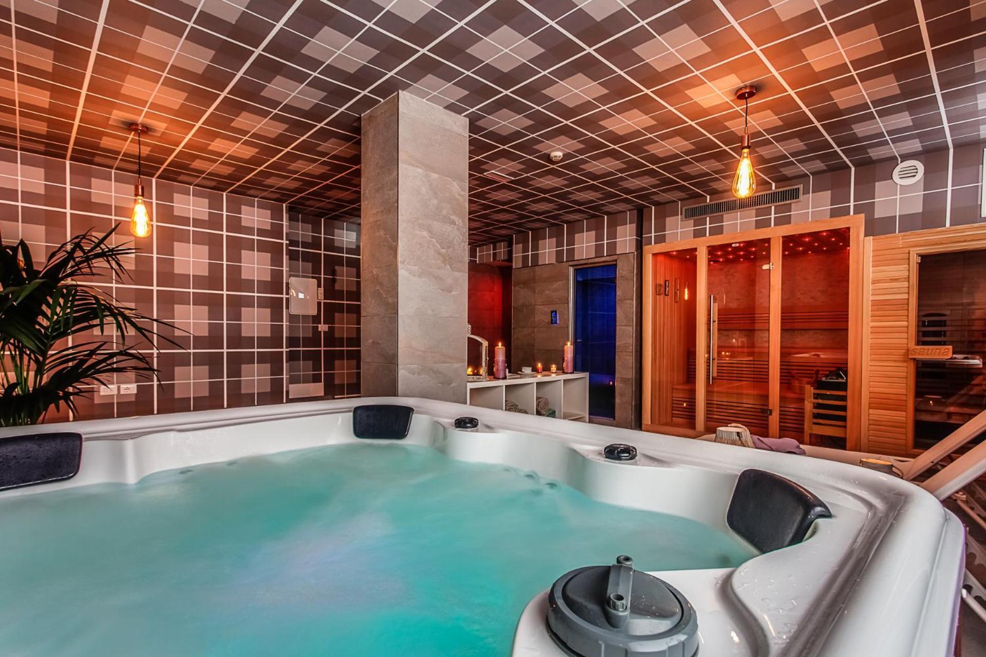 Hotel Cola Frontemare 3*