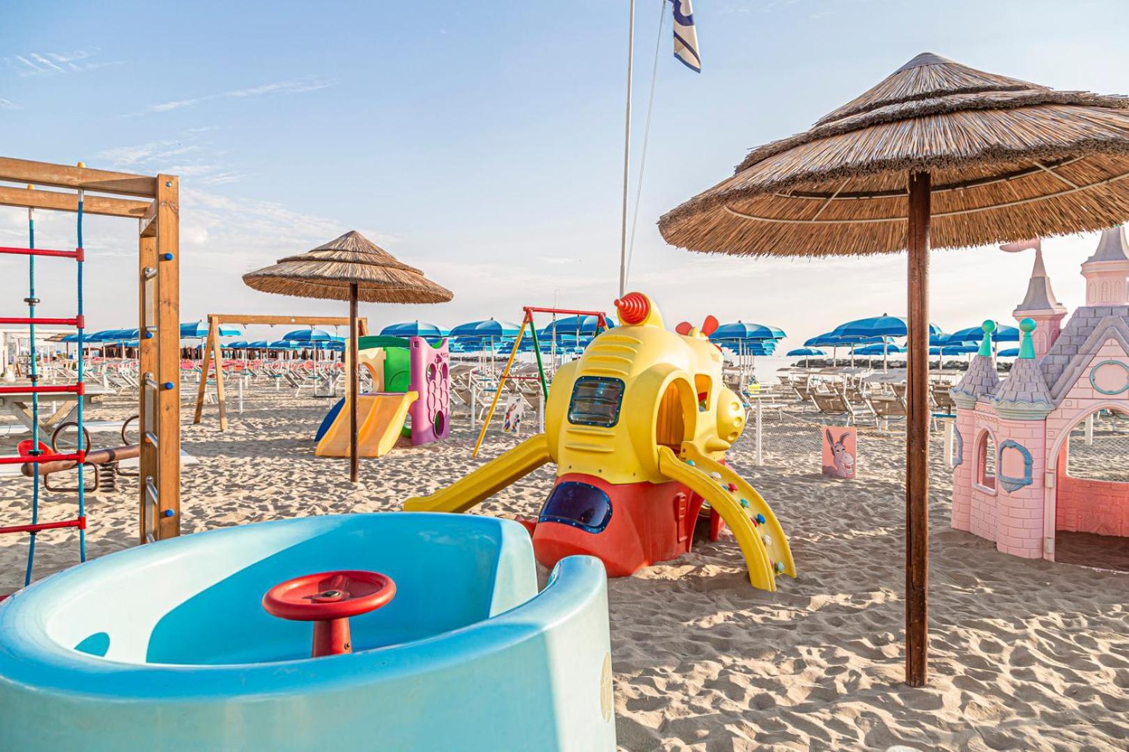 Cola Frontemare 3* Bellaria-Igea Marina