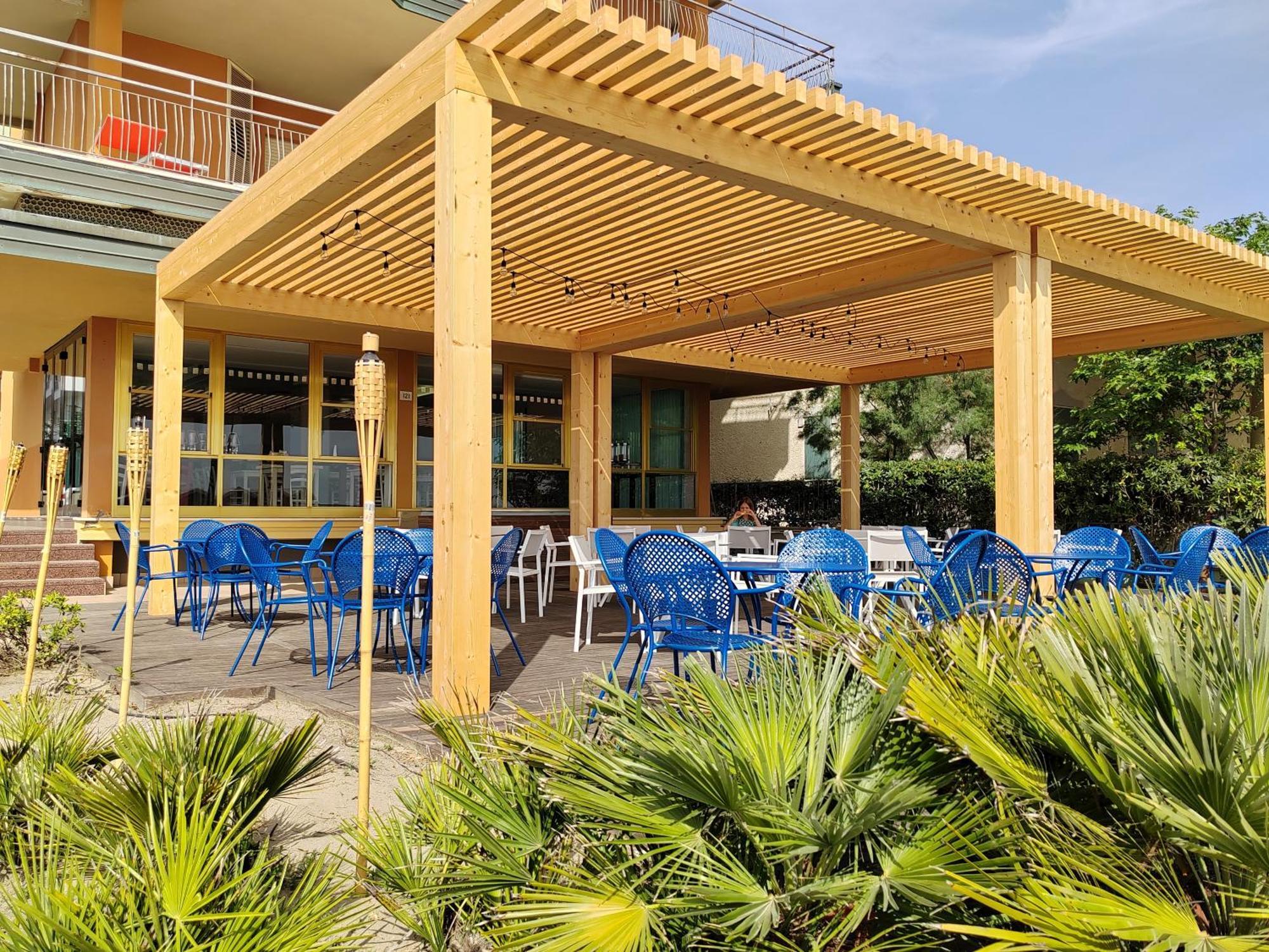 Hotel Cola Frontemare 3*