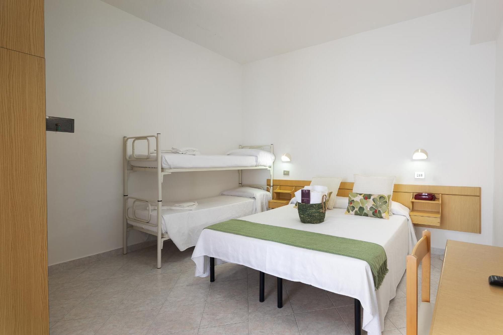 Cola Frontemare Hotel 3*